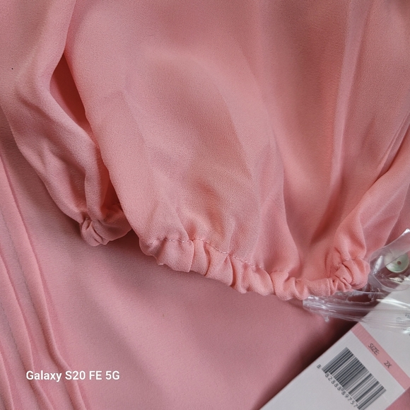 Nanette Lepore Soft Melon Colored Ruffled Blouse - Picture 9 of 10